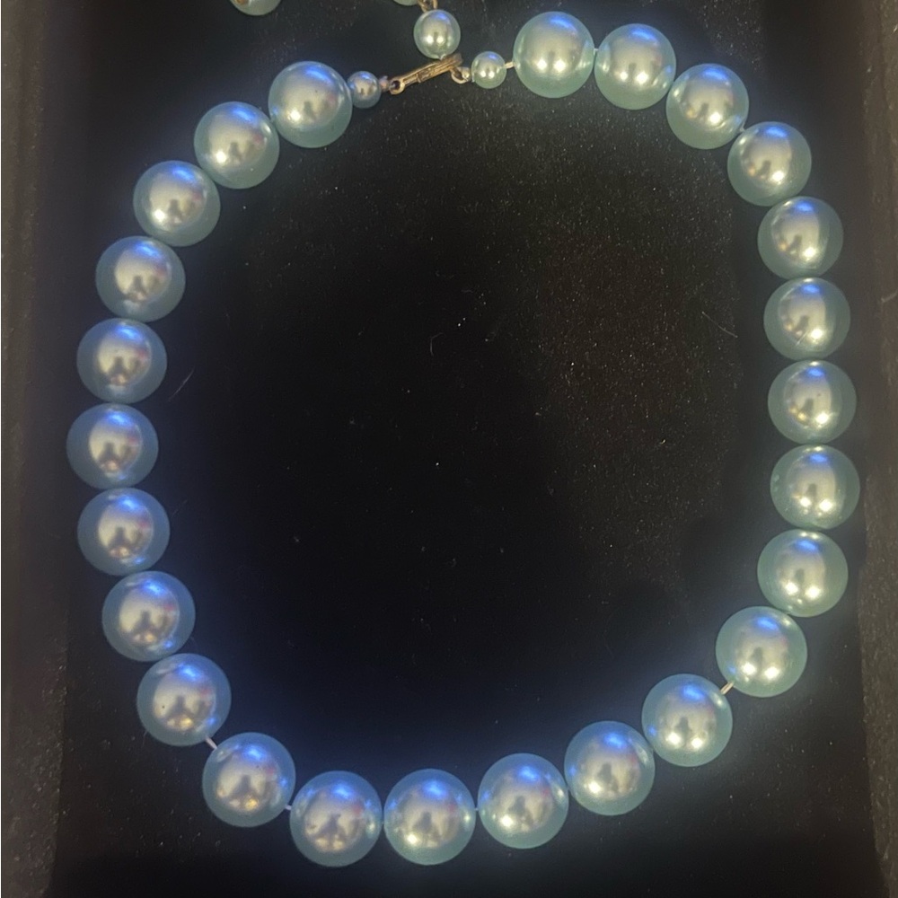 Blue Large Pearl Necklace